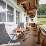 Appartementhaus Kathrin * Зельден