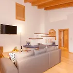 Appartementhaus Kathrin * Зельден